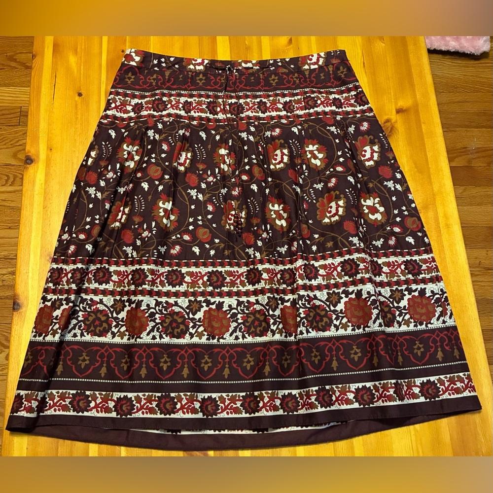 Ann Taylor A-Line Skirt with Red and Cream Accents